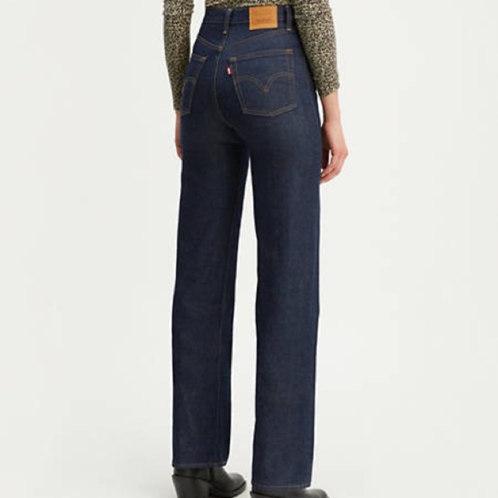 Levi’s Ribcage Straight Leg